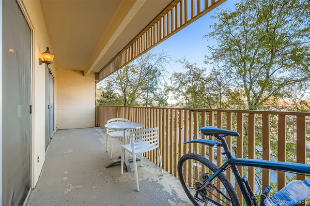 a view of a large building