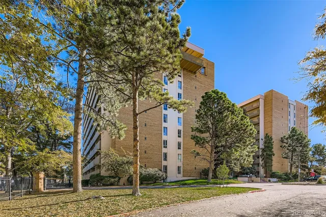 a car parked in front of a building