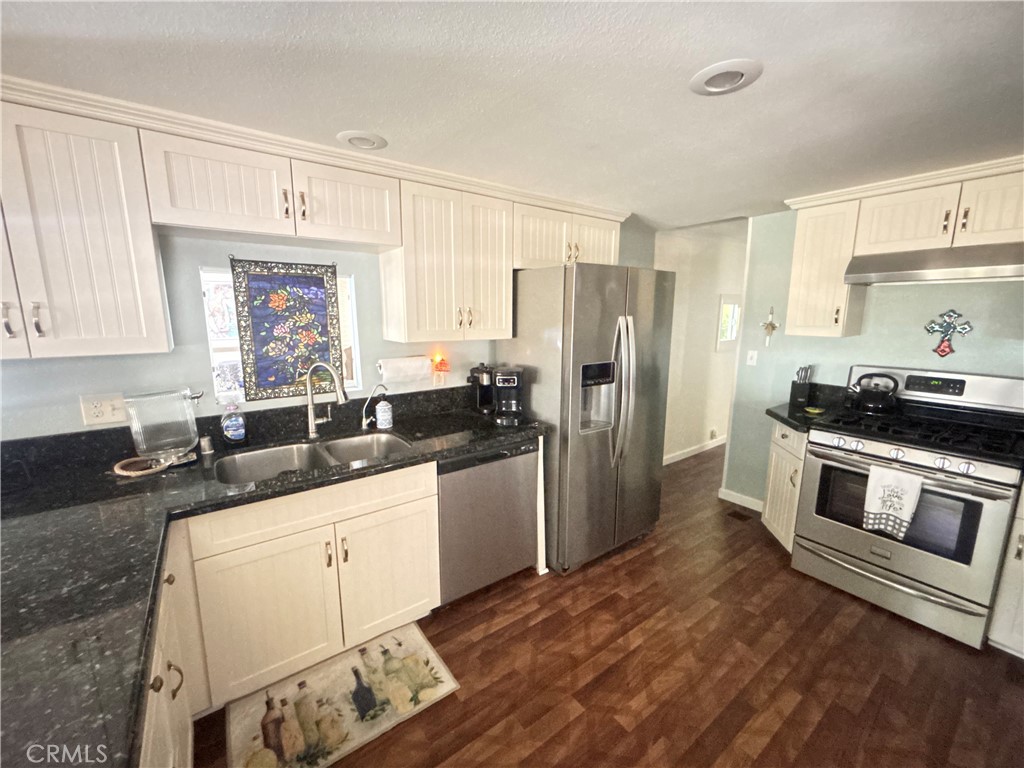 31130 South General Kearny Road, Unit 172 Temecula, CA 92591 - Photo 14 of 49 Kitchen