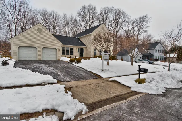 $685,000 | 2703 Belle Crest Lane, Silver Spring, MD 20906