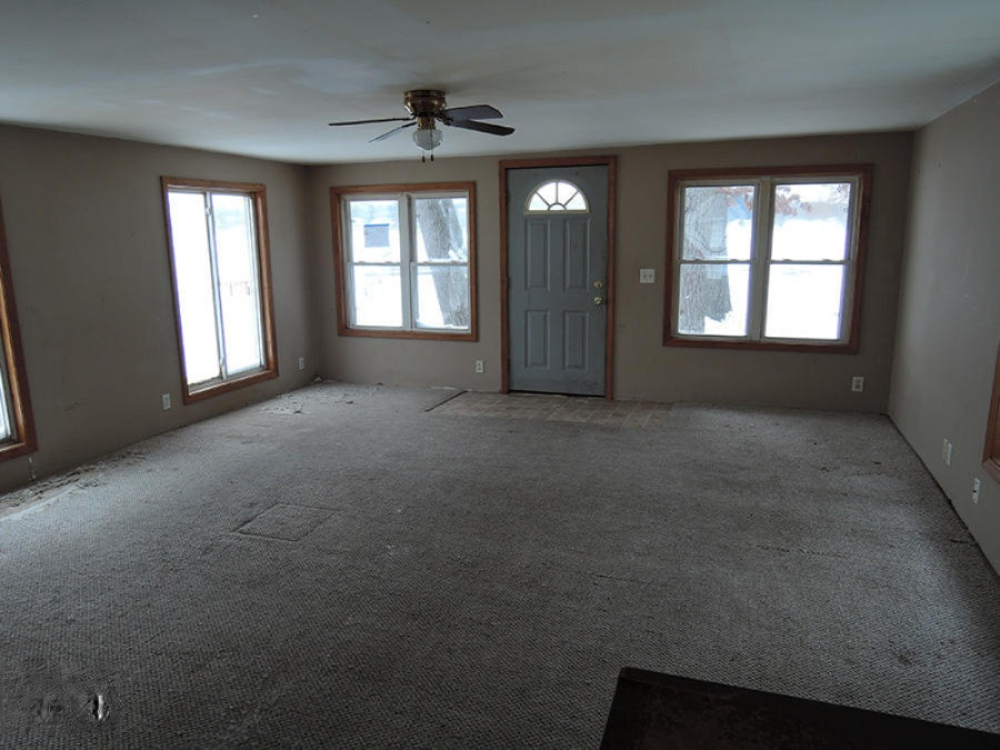 63422 West Fish Lake Road Sturgis, MI 49091 - Photo 3 of 9 63422 W Fish Lake Road Living Room