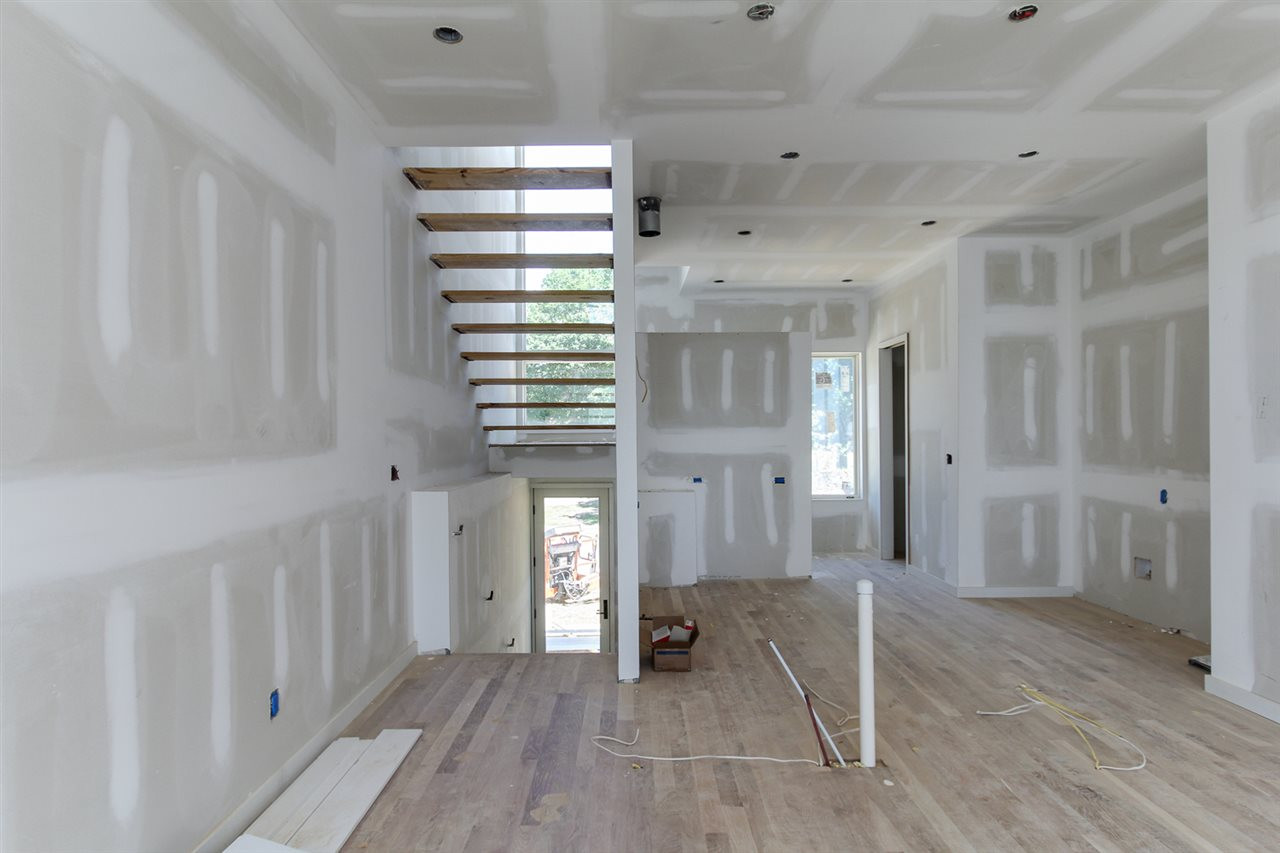 418 Chavis Way Raleigh, NC 27601 - Photo 12 of 25 Photo 12