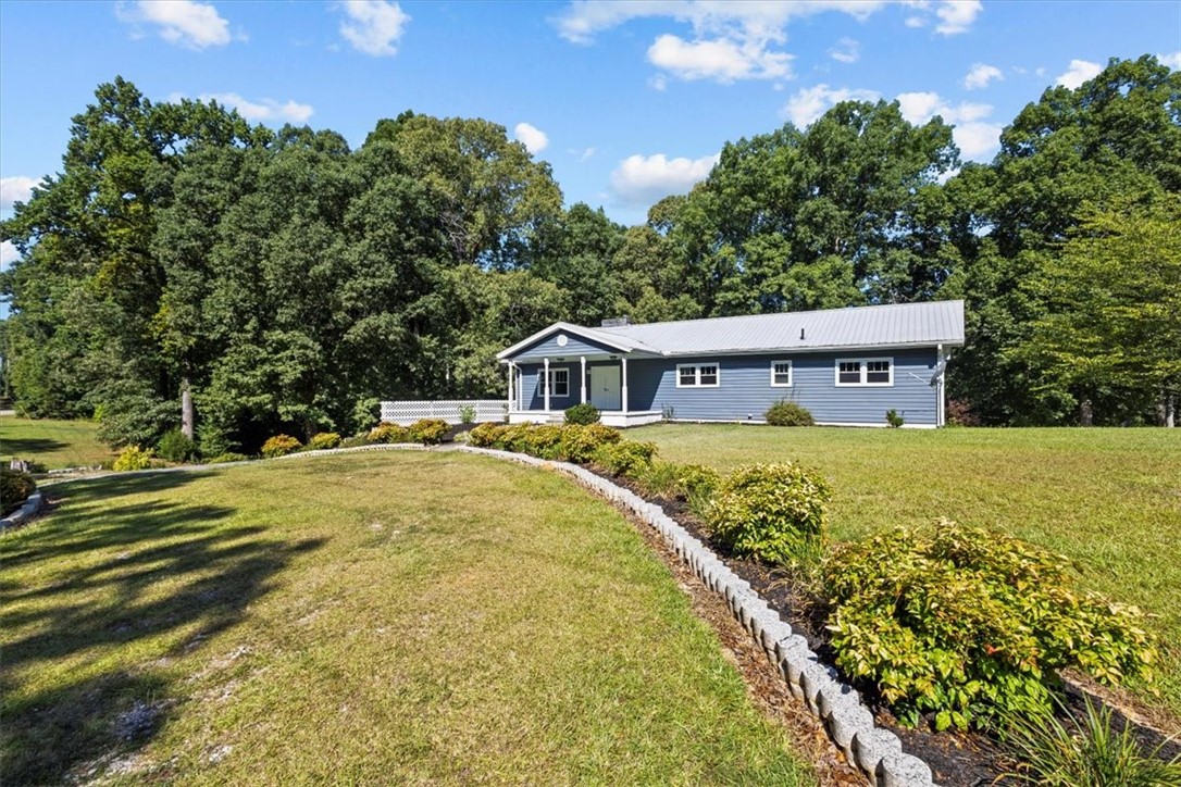1288 Dr Johns Road Westminster, SC 29693 - Photo 2 of 35 Gallery Image 2