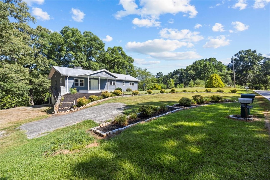 1288 Dr Johns Road Westminster, SC 29693 - Photo 3 of 35 Gallery Image 3
