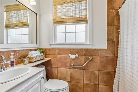 $375,000 | 8 Virginia Court, New Orleans, LA 70124