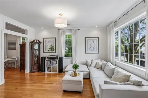 $375,000 | 8 Virginia Court, New Orleans, LA 70124