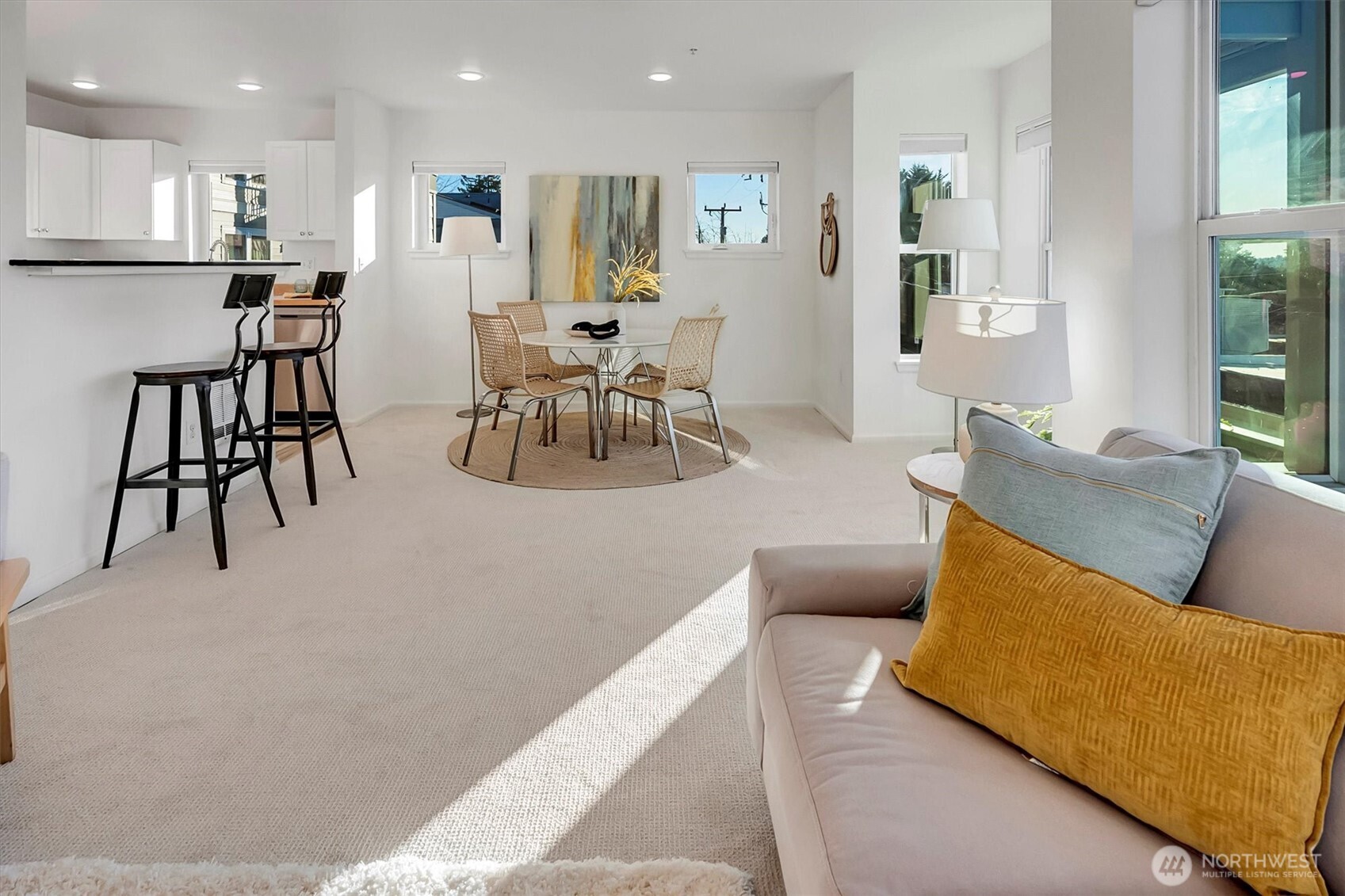 2101 North 55th Street, Unit 201 Seattle, WA 98103 - Photo 7 of 31