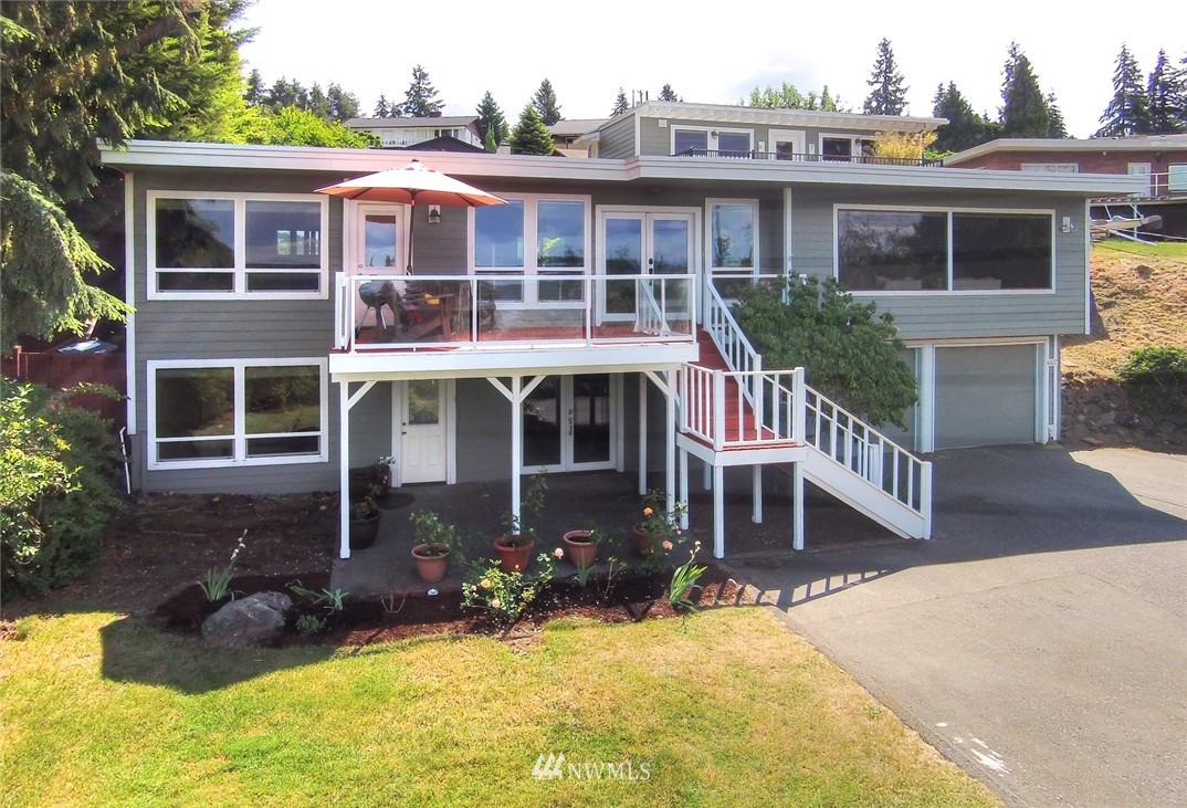 4407 Sunset Beach Road West University Place, WA 98466 - Photo 1 of 23
