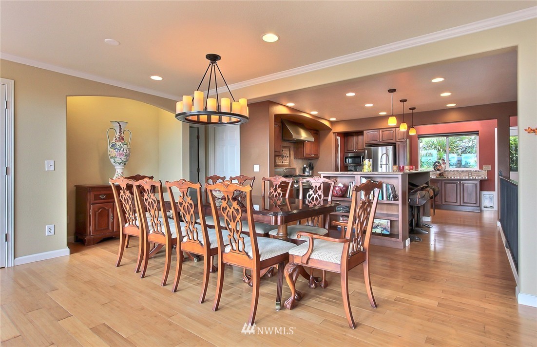 4407 Sunset Beach Road West University Place, WA 98466 - Photo 8 of 23