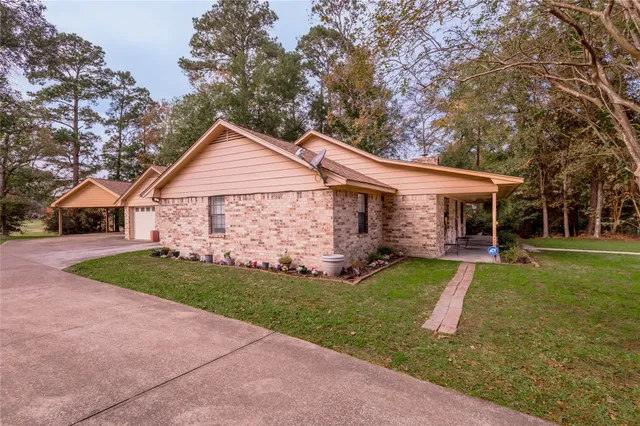 $212,700 | 1 Cottonwood, Trinity, TX 75862