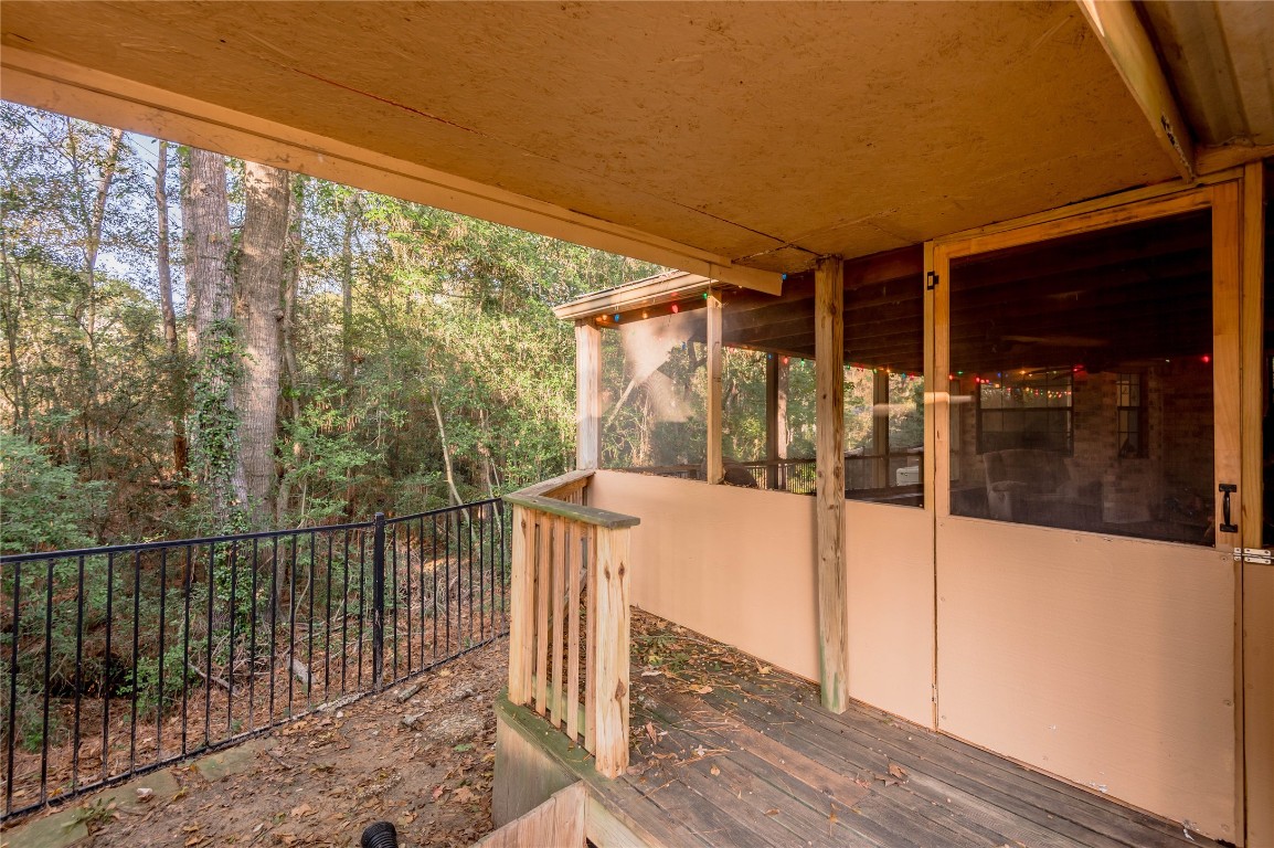 1 Cottonwood Trinity, TX 75862 - Photo 29 of 29 a view of a porch