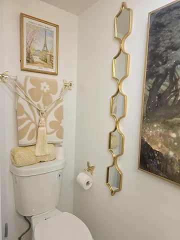 a view of a lake with houses