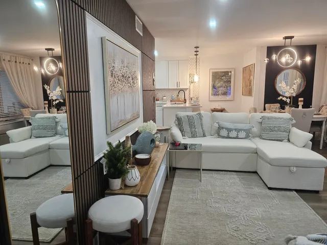 $199,999 | 312 Pine Ridge Circle, Unit A2, Greenacres, FL 33463