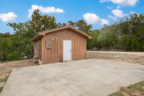 $1,497,000 | 816 Buttercup Lane, Wimberley, TX 78676