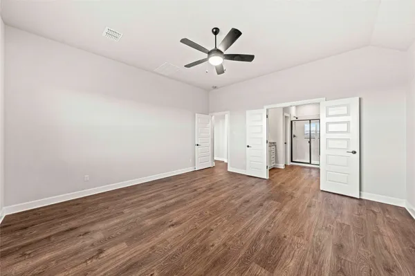 $3,770 | 521 West Luna Blue Lane, Jarrell, TX 76537
