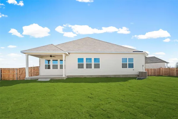 $3,770 | 521 West Luna Blue Lane, Jarrell, TX 76537
