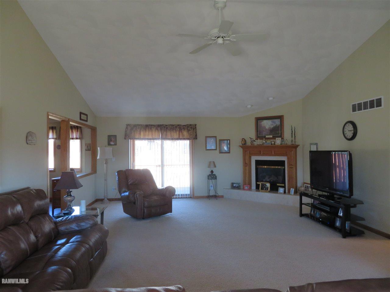 581 Barley Ridge Trail Freeport, IL 61032 - Photo 2 of 15 Gallery Image 2