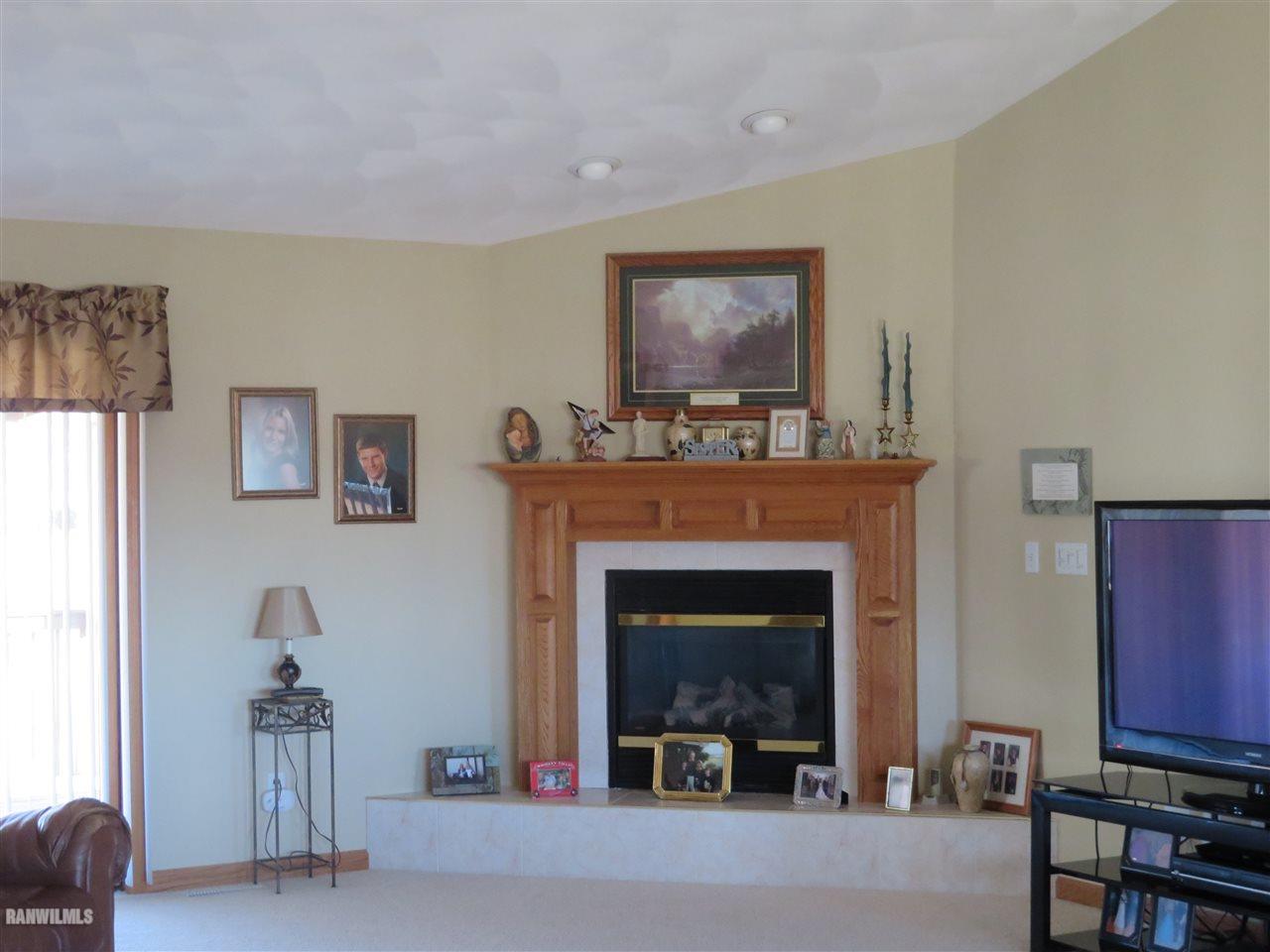 581 Barley Ridge Trail Freeport, IL 61032 - Photo 3 of 15 Gallery Image 3