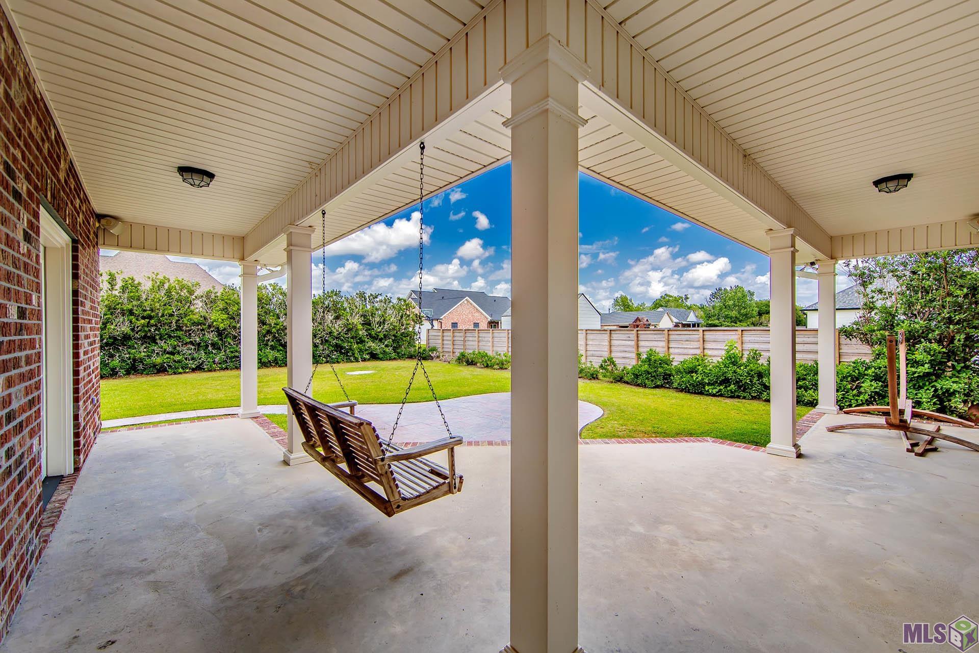 208 Rue De Levert Raceland, LA 70394 - Photo 8 of 29