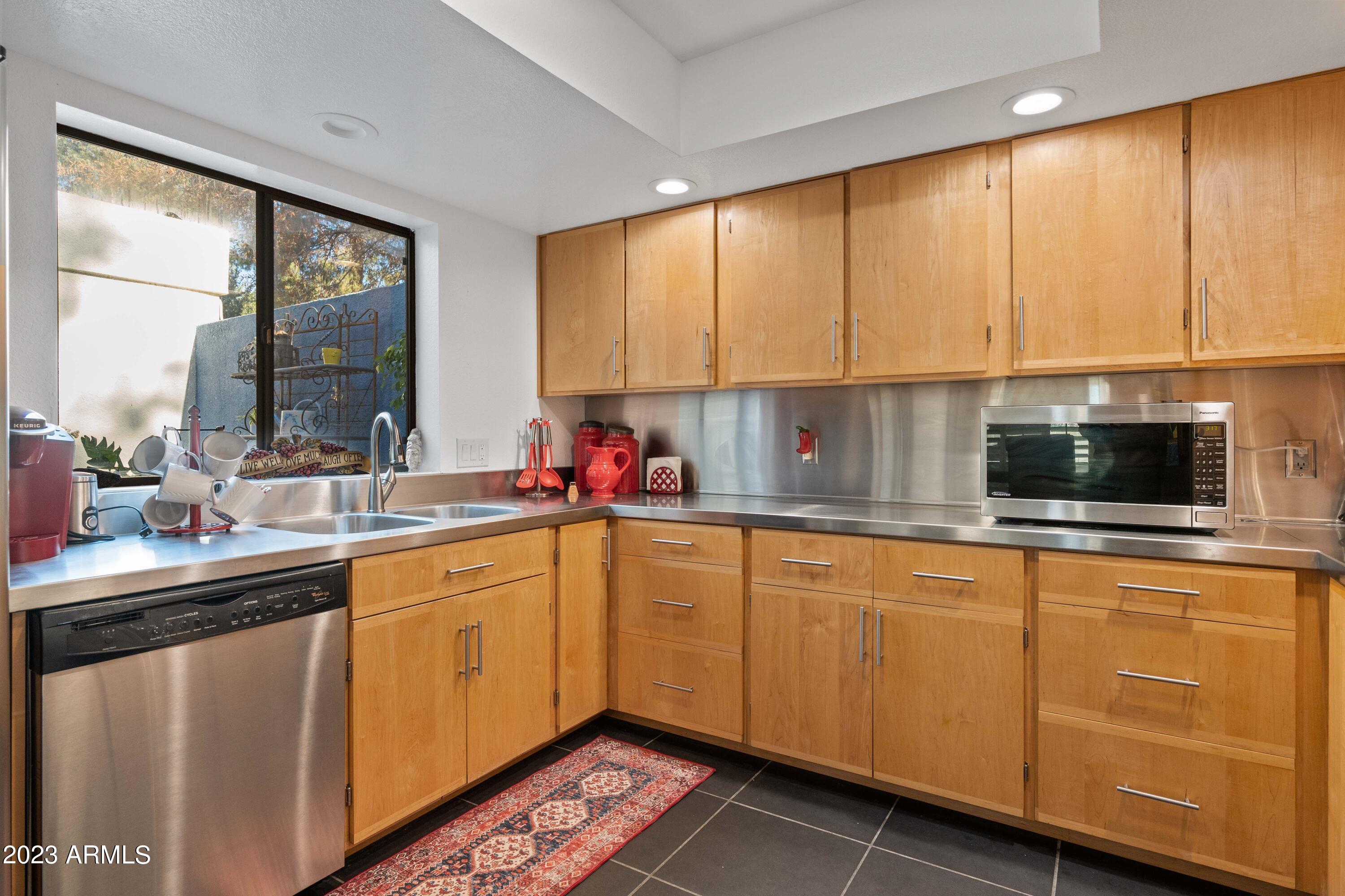 5418 North 25th Street Phoenix, AZ 85016 - Photo 6 of 18 Beautifully Upgraded Kitchen