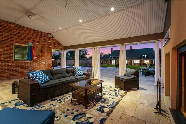 $1,297,500 | 67 Elmwood Drive, Destrehan, LA 70047