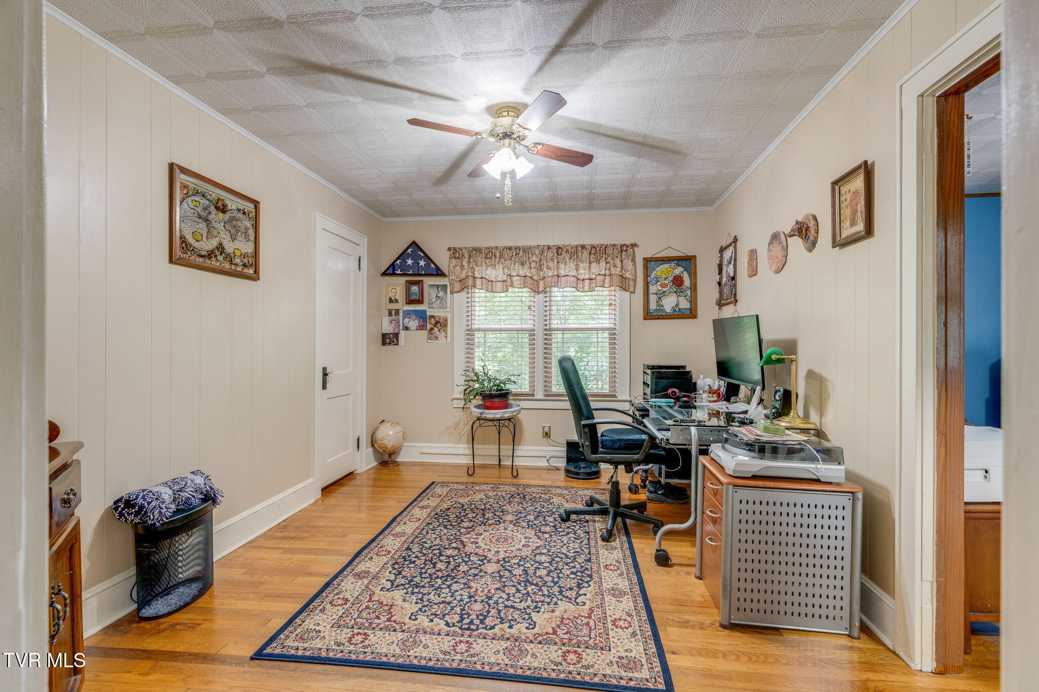 1384 Walnut Grove Road Bluff City, TN 37618 - Photo 16 of 43 016