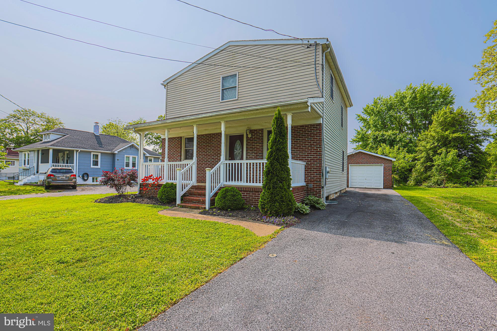 115 Riverside Road Essex, MD 21221 - Photo 4 of 53
