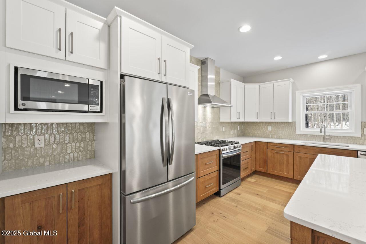 159 Anthony Road Halfmoon, NY 12065 - Photo 20 of 48 Kitchen