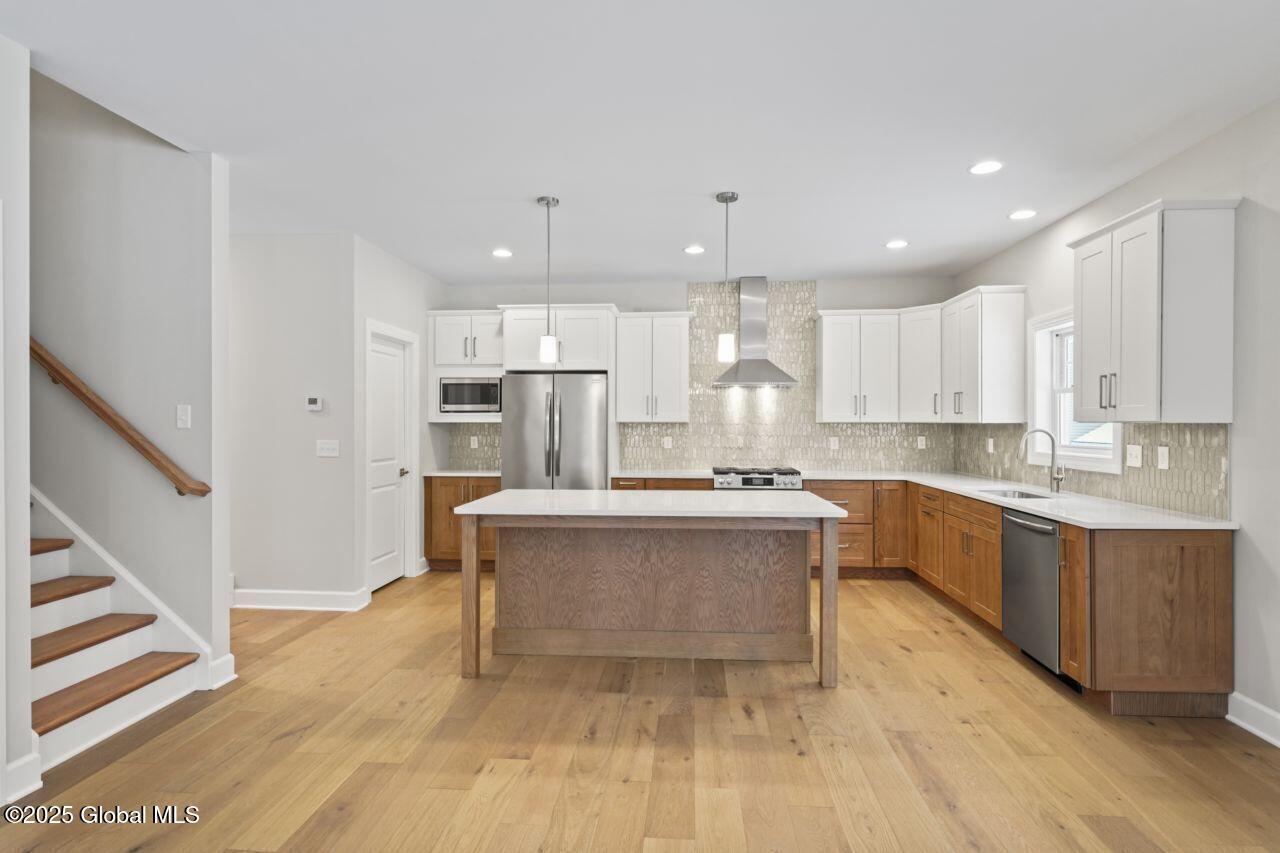 159 Anthony Road Halfmoon, NY 12065 - Photo 26 of 48 Kitchen