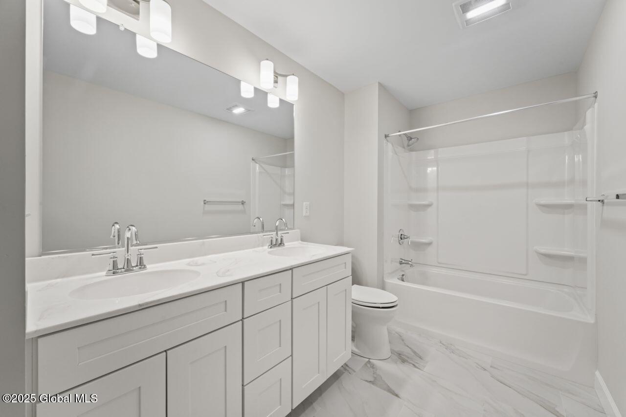 159 Anthony Road Halfmoon, NY 12065 - Photo 41 of 48 Full Bath