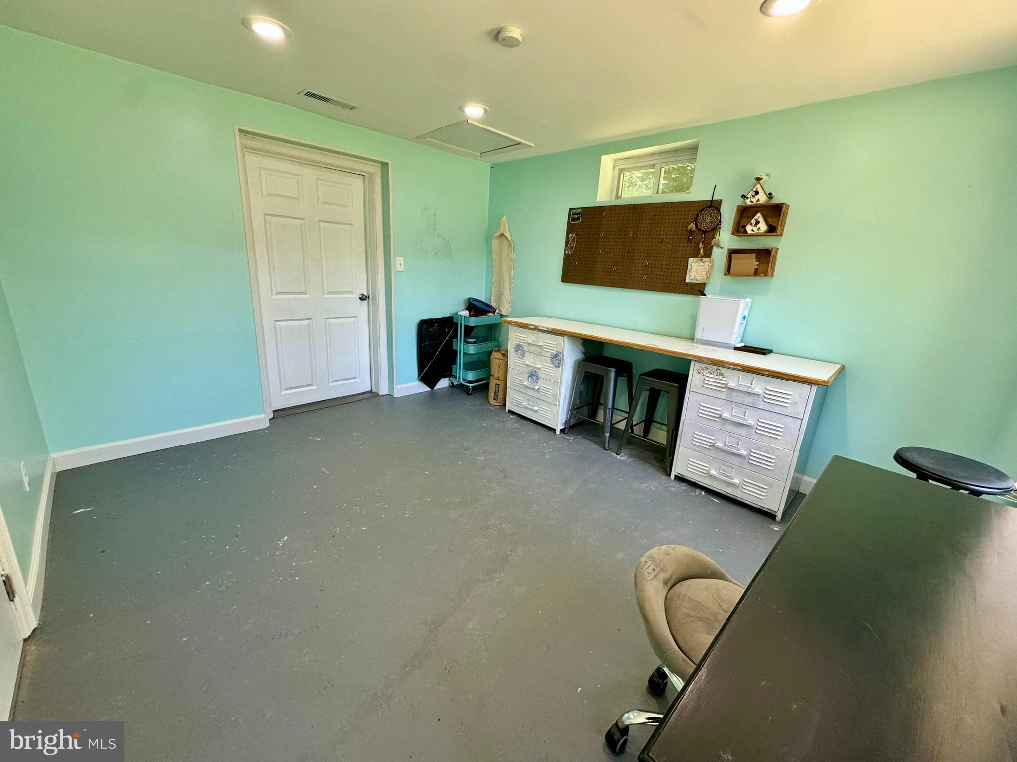 454 Pine Ridge Drive Front Royal, VA 22630 - Photo 33 of 39