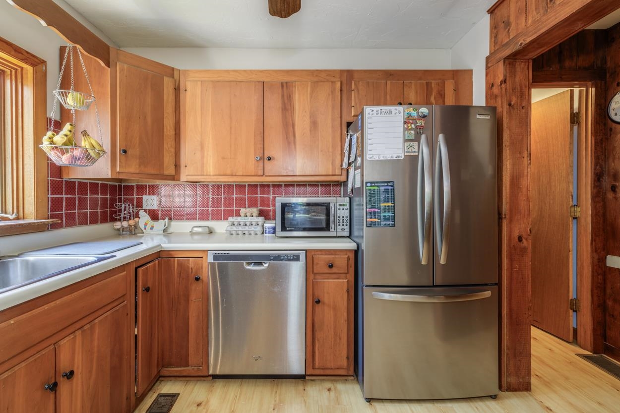 108 Couchtown Road Warner, NH 03278 - Photo 5 of 26