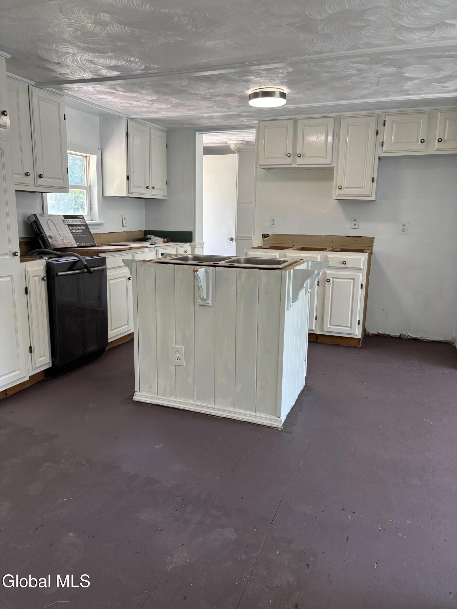 683 Knickerbocker Road Schaghticoke, NY 12154 - Photo 12 of 26 IMG_2424