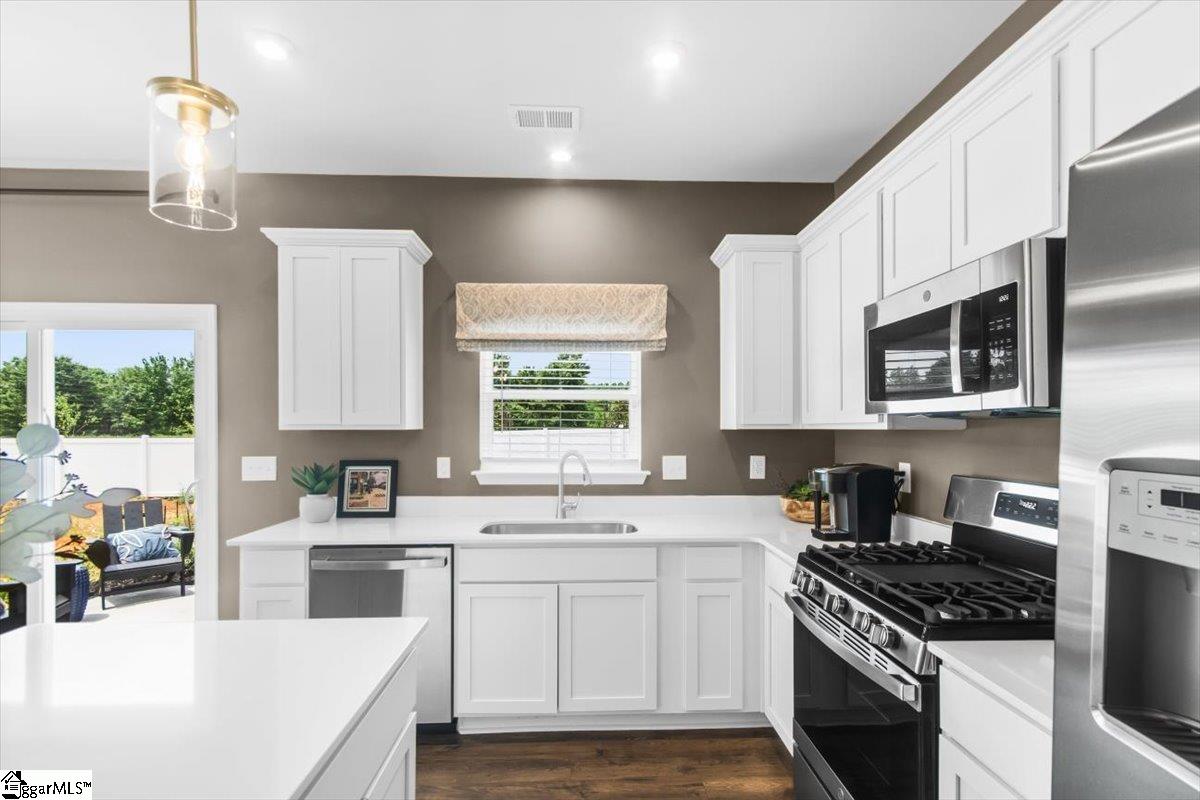 133 Randwick Lane Greer, SC 29651 - Photo 8 of 33