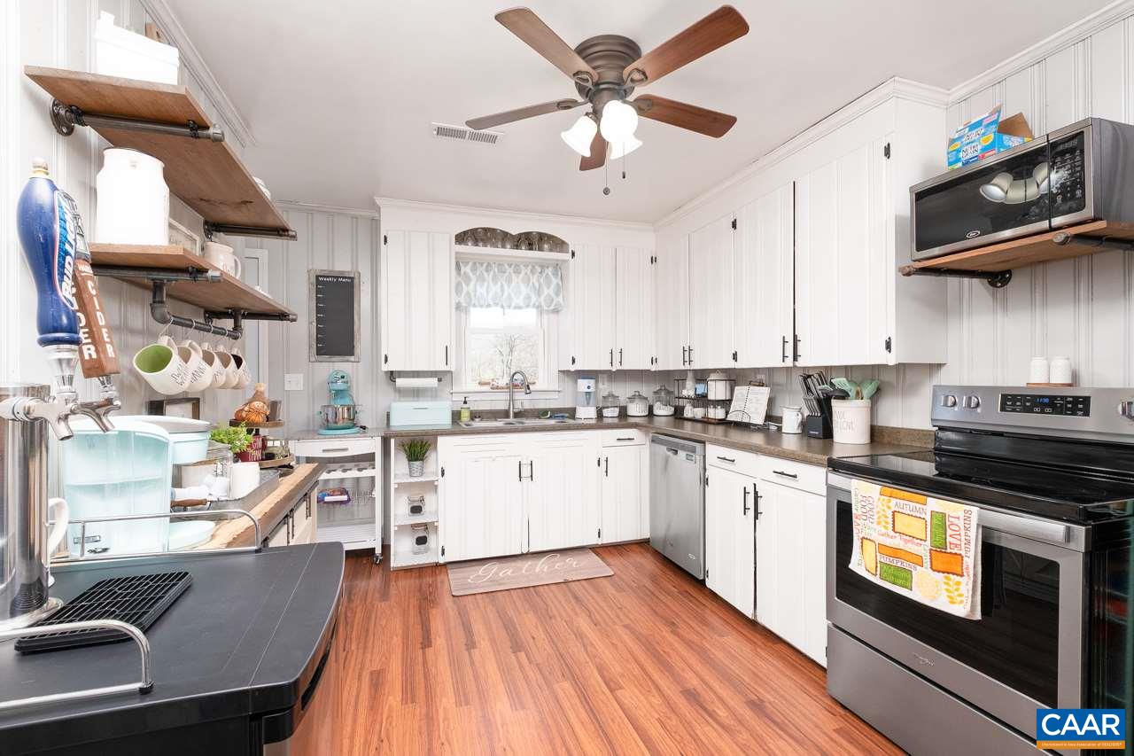 1108 Mt Torrey Road Lyndhurst, VA 22952 - Photo 2 of 40 Gallery Image 2