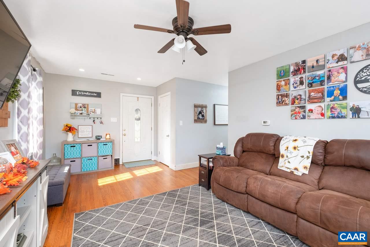 1108 Mt Torrey Road Lyndhurst, VA 22952 - Photo 6 of 40 Gallery Image 6
