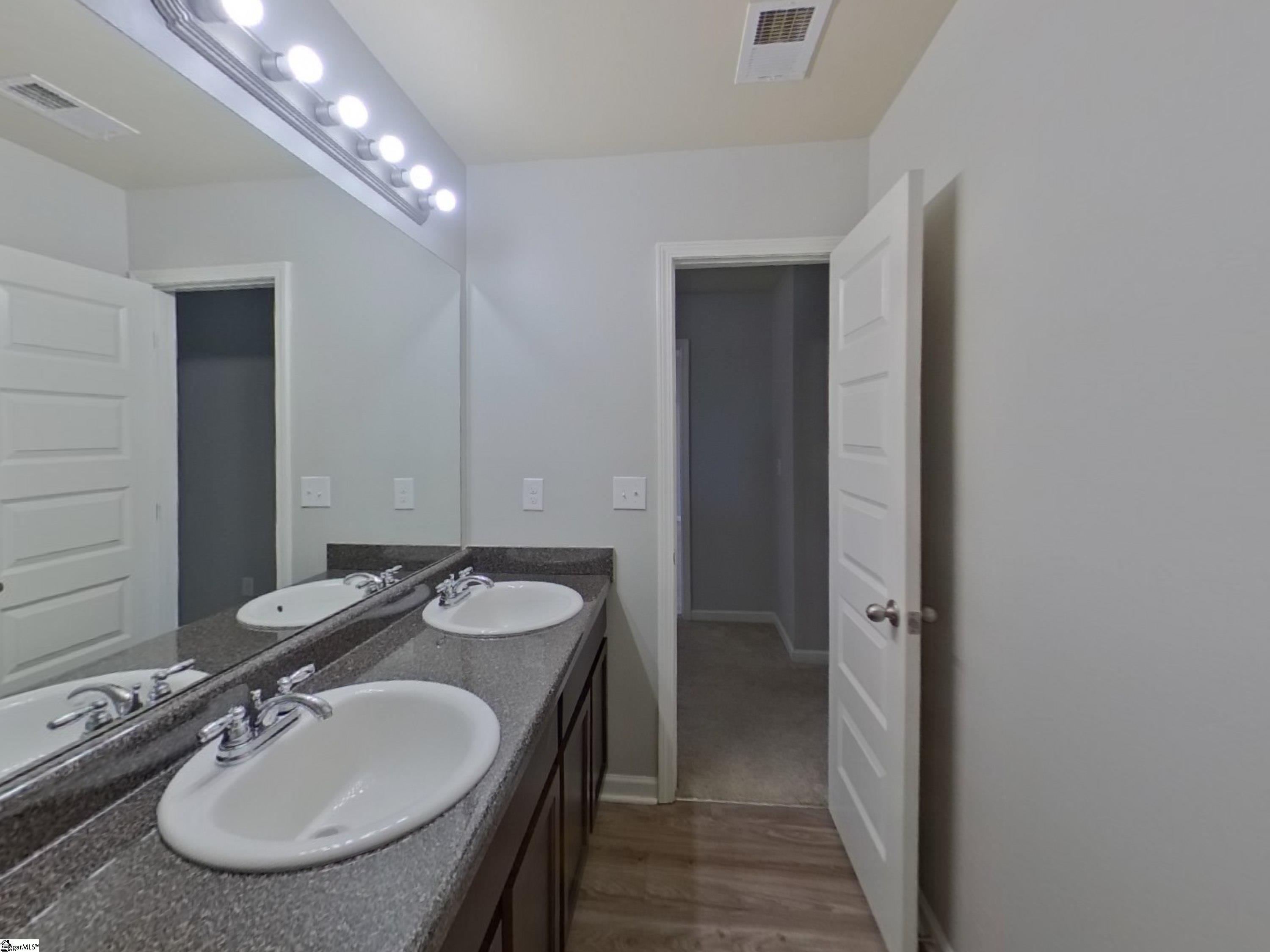 2101 Pomerol Drive Moore, SC 29369 - Photo 17 of 22