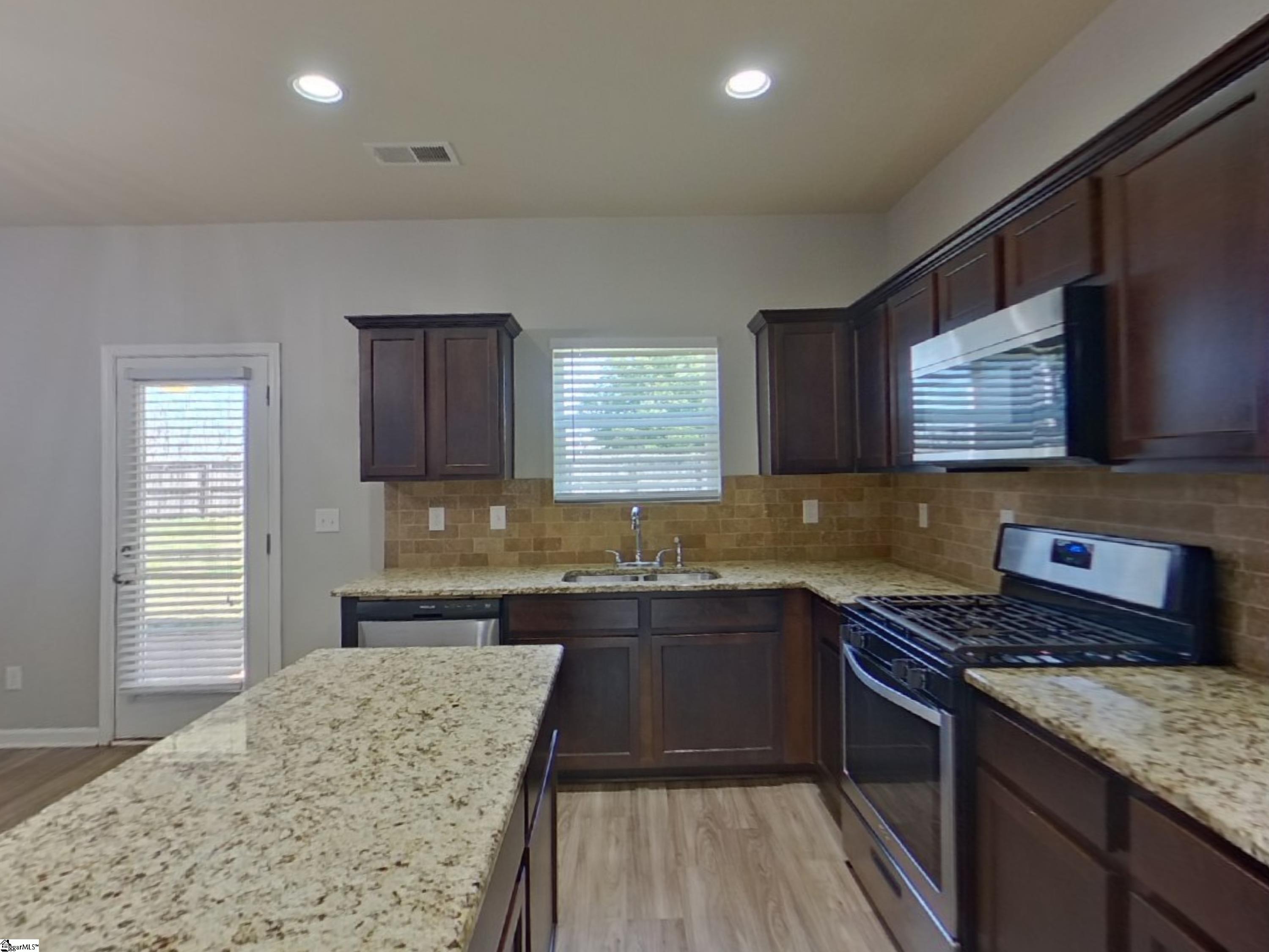 2101 Pomerol Drive Moore, SC 29369 - Photo 9 of 22