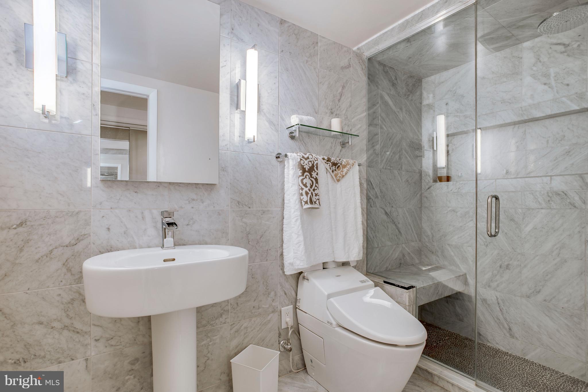 104 Cross Keys Road, Unit R104C Baltimore, MD 21210 - Photo 22 of 24 Bath