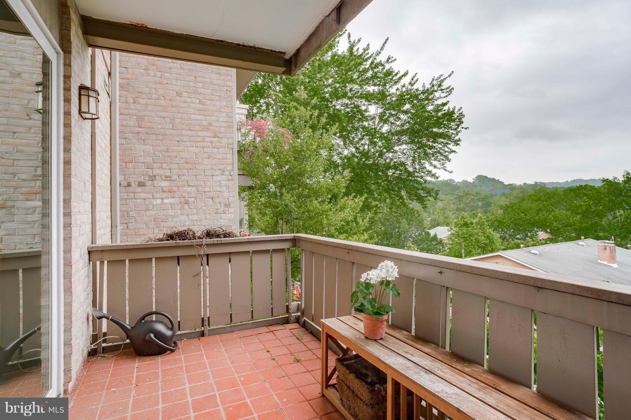104 Cross Keys Road, Unit R104C Baltimore, MD 21210 - Photo 4 of 24 Exterior Rear