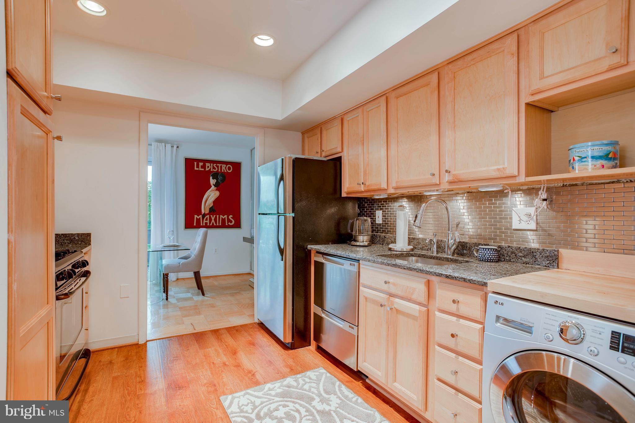 104 Cross Keys Road, Unit R104C Baltimore, MD 21210 - Photo 8 of 24 Kitchen