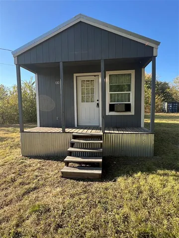 $79,500 | 414 Cowan Street, Bowie, TX 76230