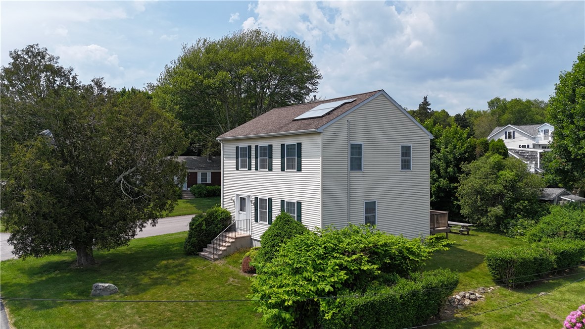52 What Cheer Road Narragansett, RI 02882 - Photo 6 of 40 Gallery Image 6