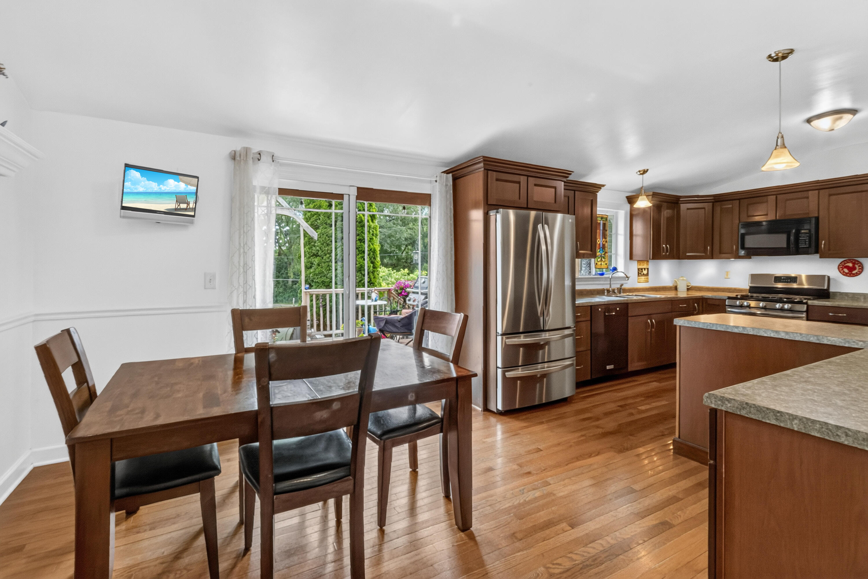 38112 87th Street Randall, WI 53105 - Photo 9 of 34 Dining