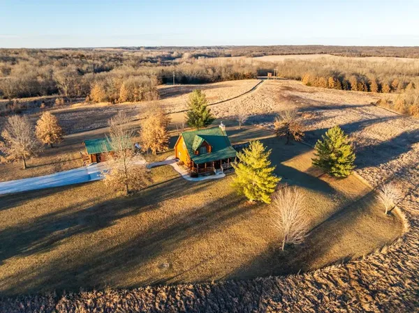 $1,090,000 | 6108 State Z Highway, Pattonsburg, MO 64670
