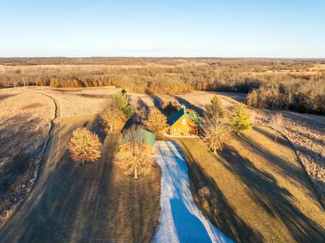 $1,090,000 | 6108 State Z Highway, Pattonsburg, MO 64670