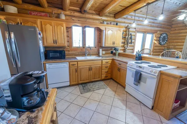 $1,090,000 | 6108 State Z Highway, Pattonsburg, MO 64670