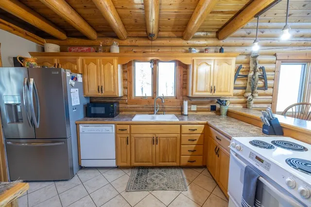 $1,090,000 | 6108 State Z Highway, Pattonsburg, MO 64670