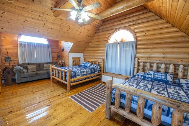 $1,090,000 | 6108 State Z Highway, Pattonsburg, MO 64670