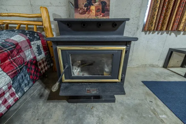 $1,090,000 | 6108 State Z Highway, Pattonsburg, MO 64670